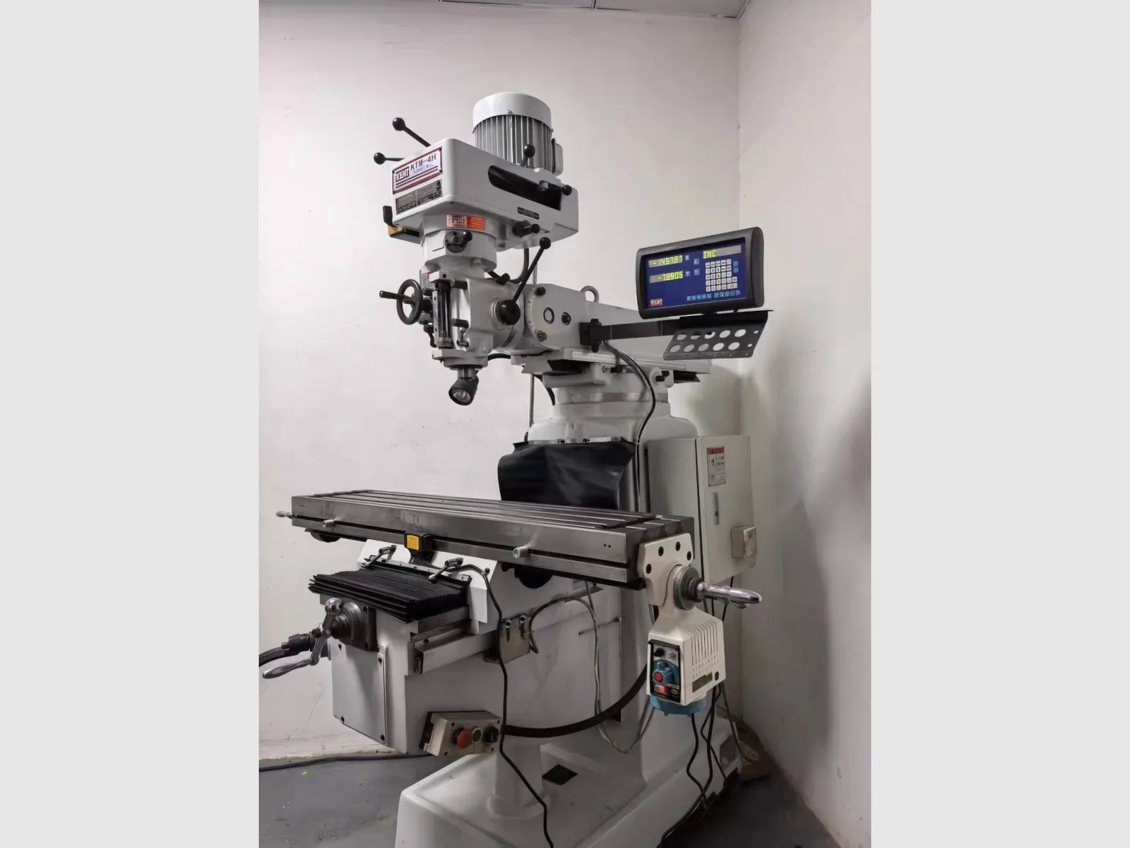 KENT KTM-4H Heavy-Duty Turret Milling Machine (Used, 2024)