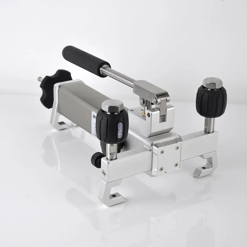Portable Pressure Calibration Pump